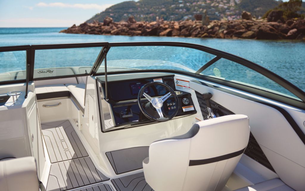 2024_spx_210_spx210_helm_09282.jpg 2024_spx_210_spx210_helm_09282.jpg