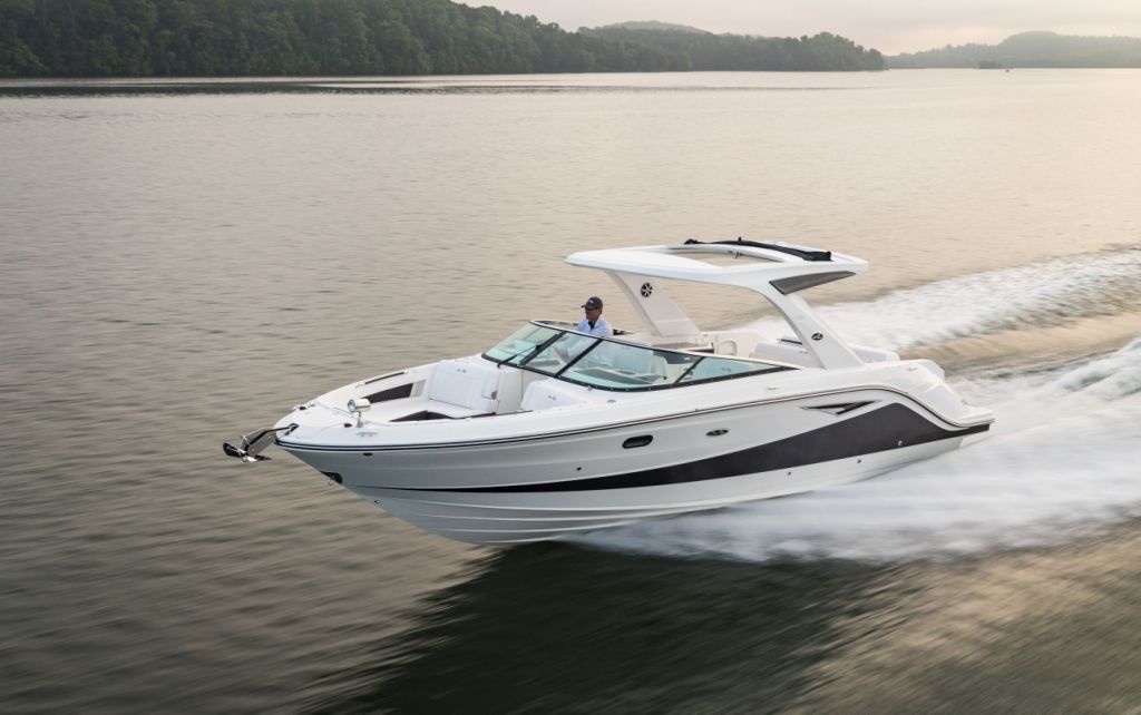 2024_slx_310_slx310_running_port_bow_three_quarter_00033.jpg 2024_slx_310_slx310_running_port_bow_three_quarter_00033.jpg