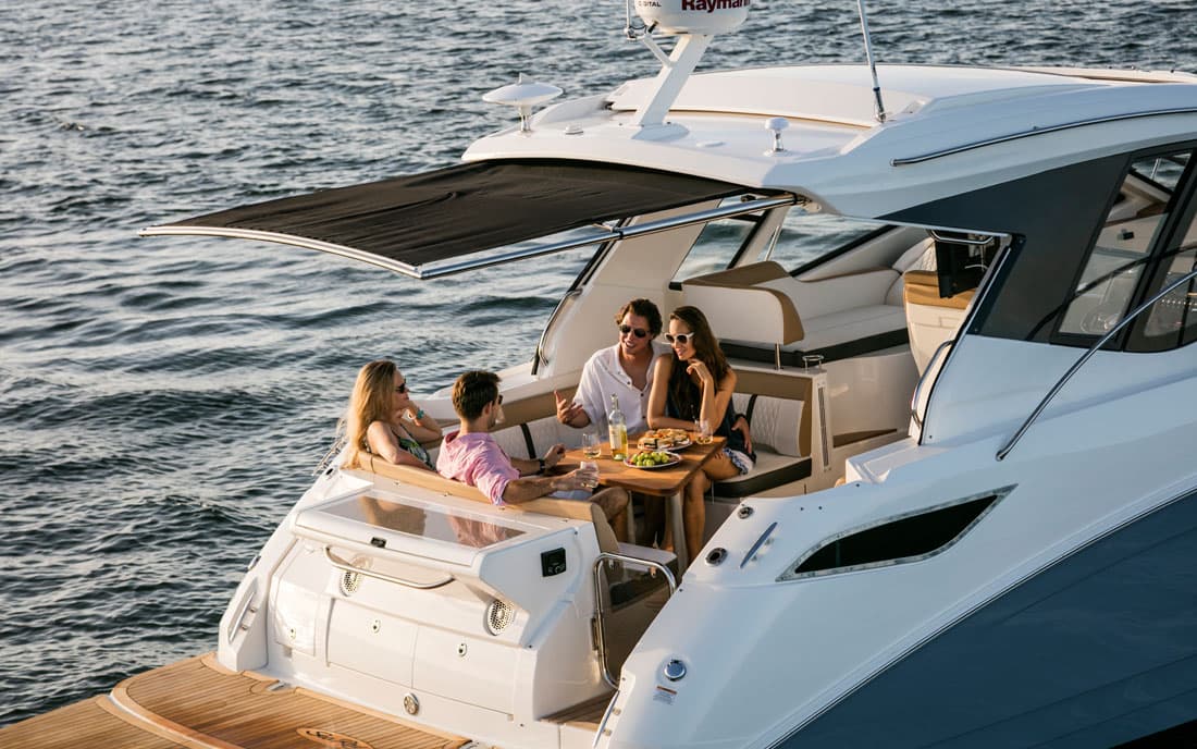 Sea Ray на виртуальном боу-шоу Brunswick Sea Ray на виртуальном боу-шоу Brunswick