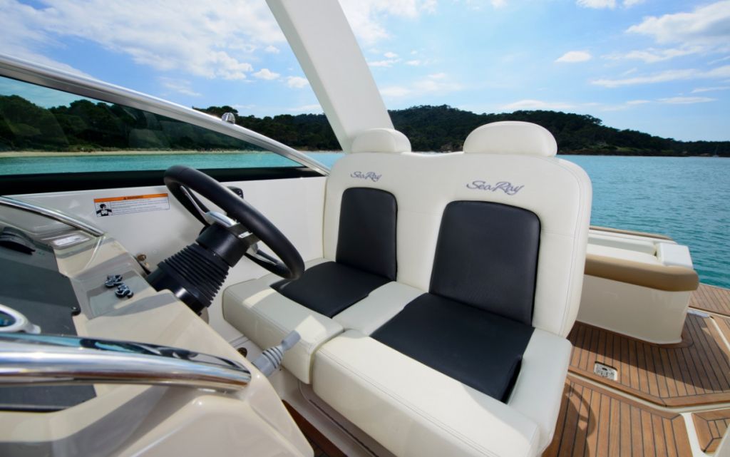 Катер Sea Ray Sundancer 265